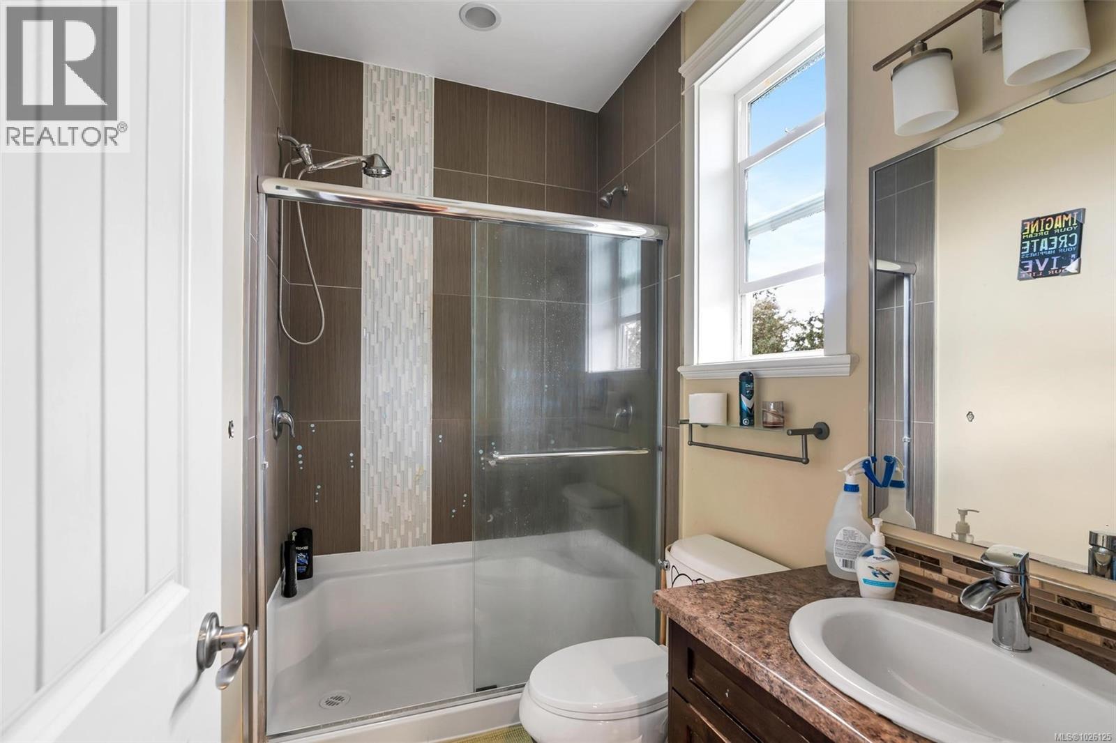 951 Bray Ave - 12