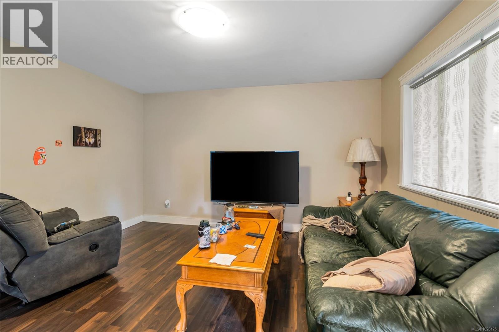 951 Bray Ave - 23