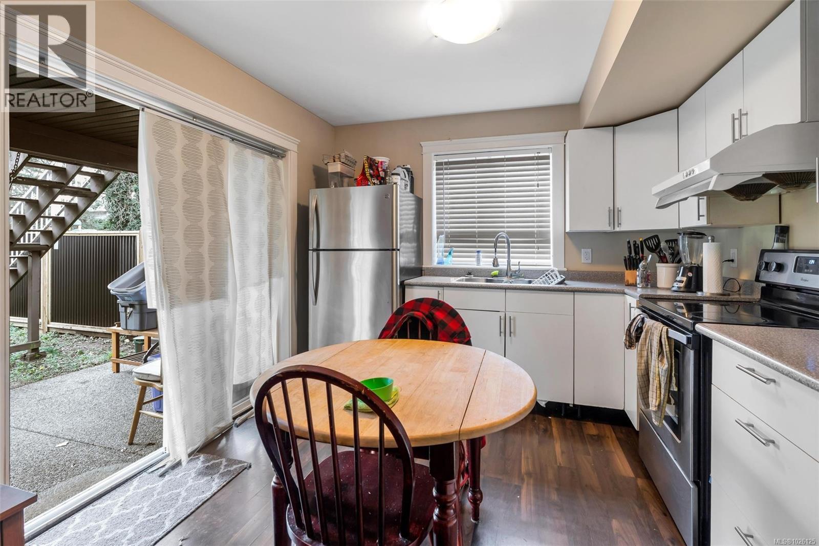 951 Bray Ave - 24