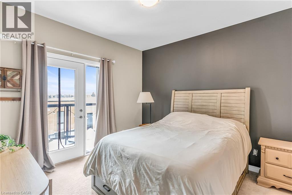 #82 261 WOODBINE AVENUE - 23