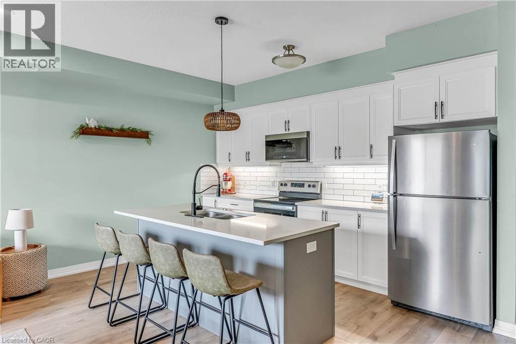 #82 261 WOODBINE AVENUE - 9