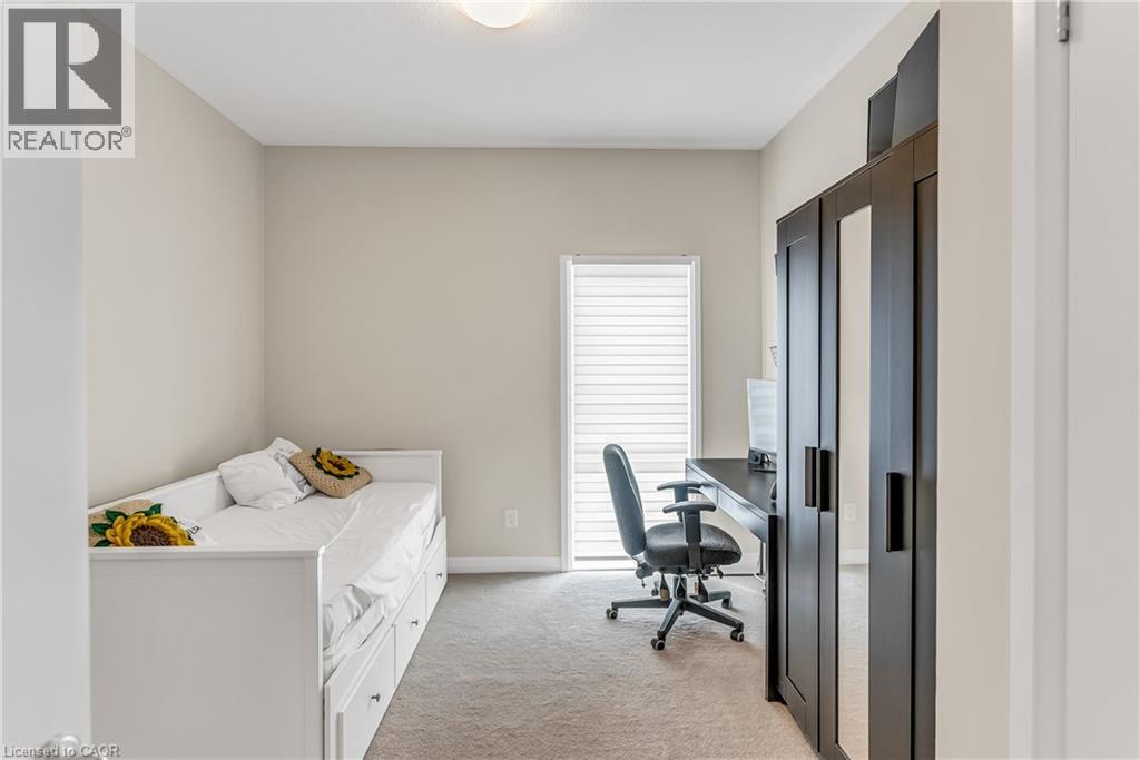 #82 261 WOODBINE AVENUE - 28