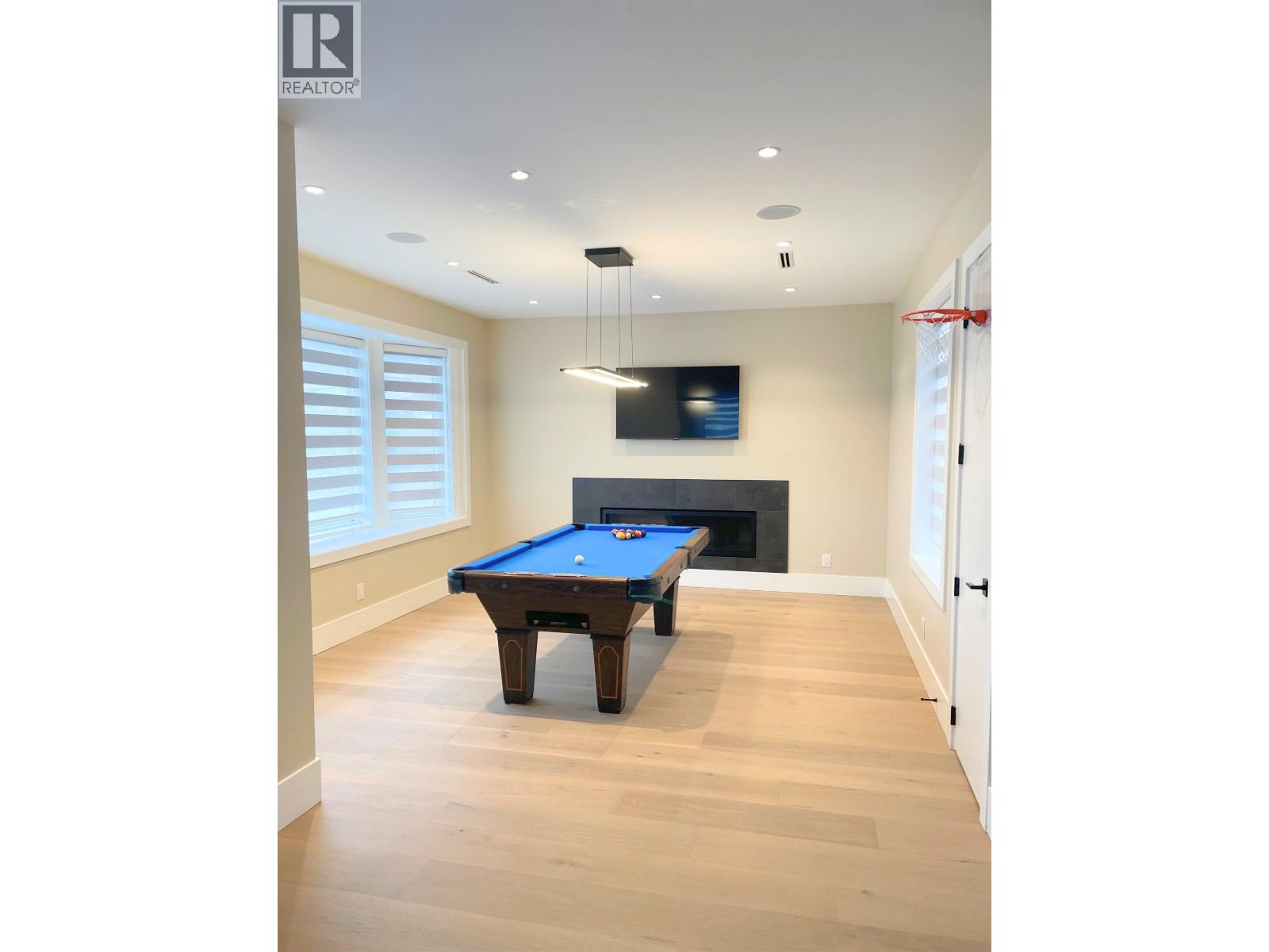 7158 BAYVIEW DRIVE, Burnaby