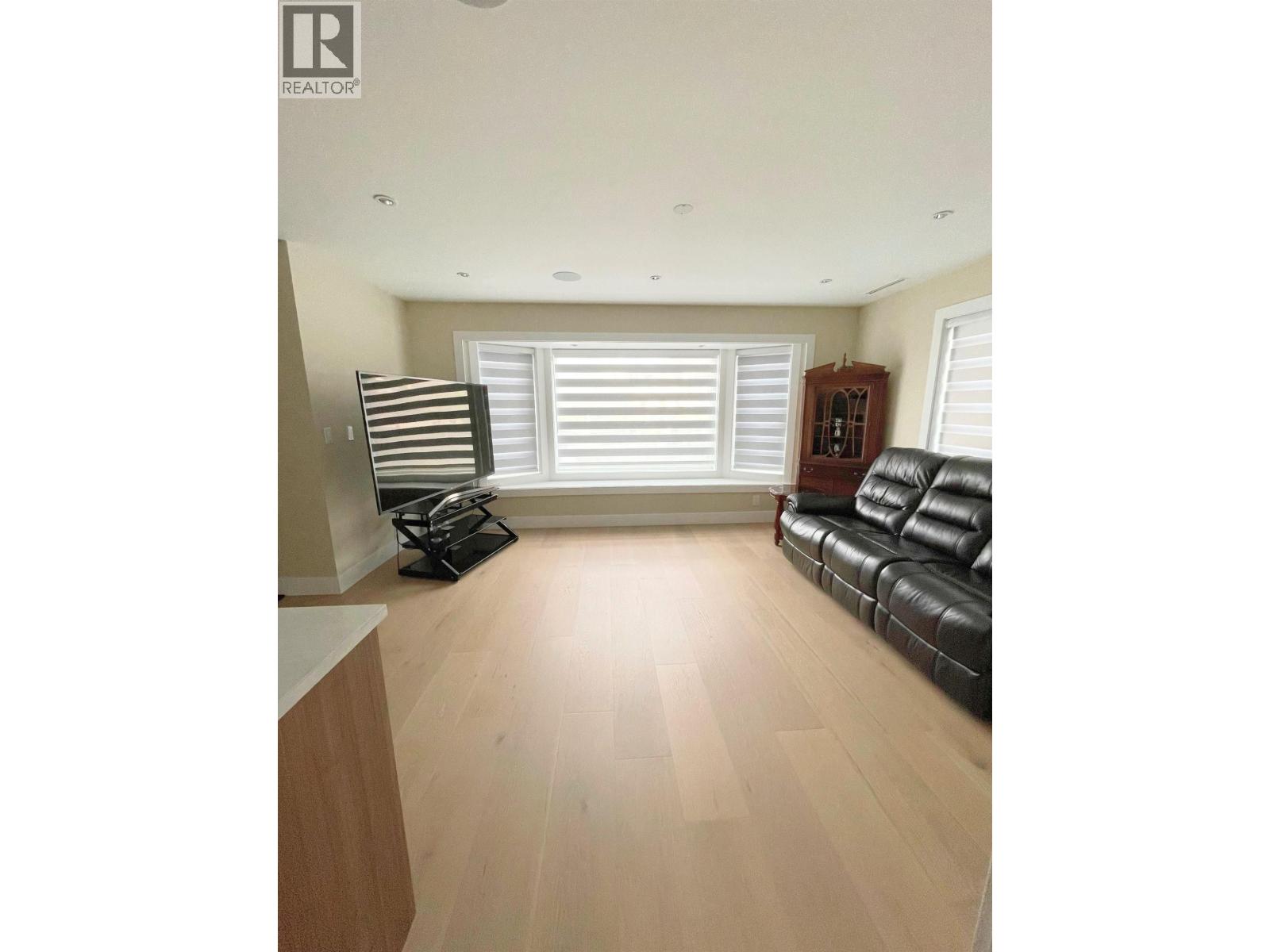 7158 BAYVIEW DRIVE, Burnaby