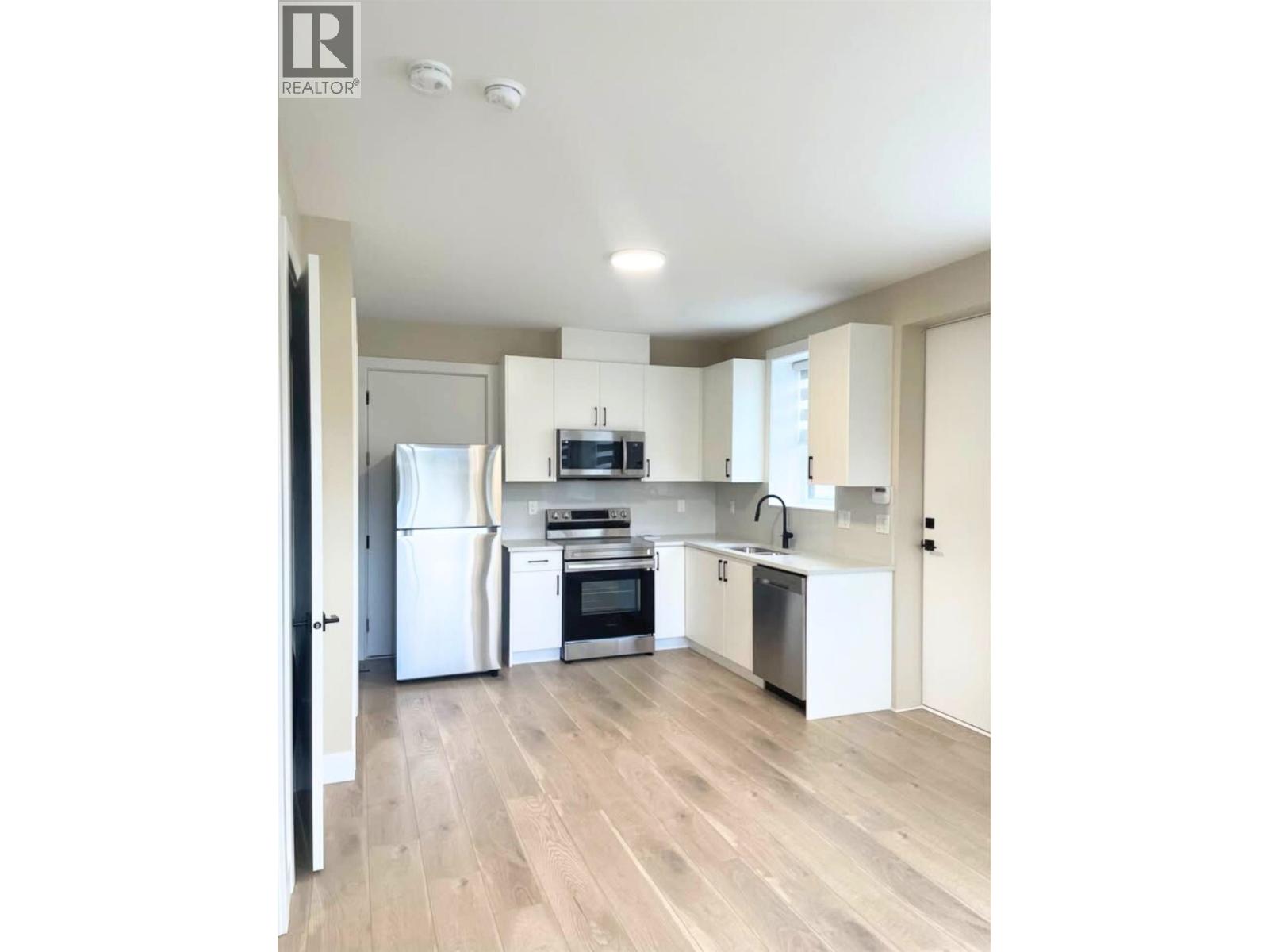 7158 BAYVIEW DRIVE, Burnaby