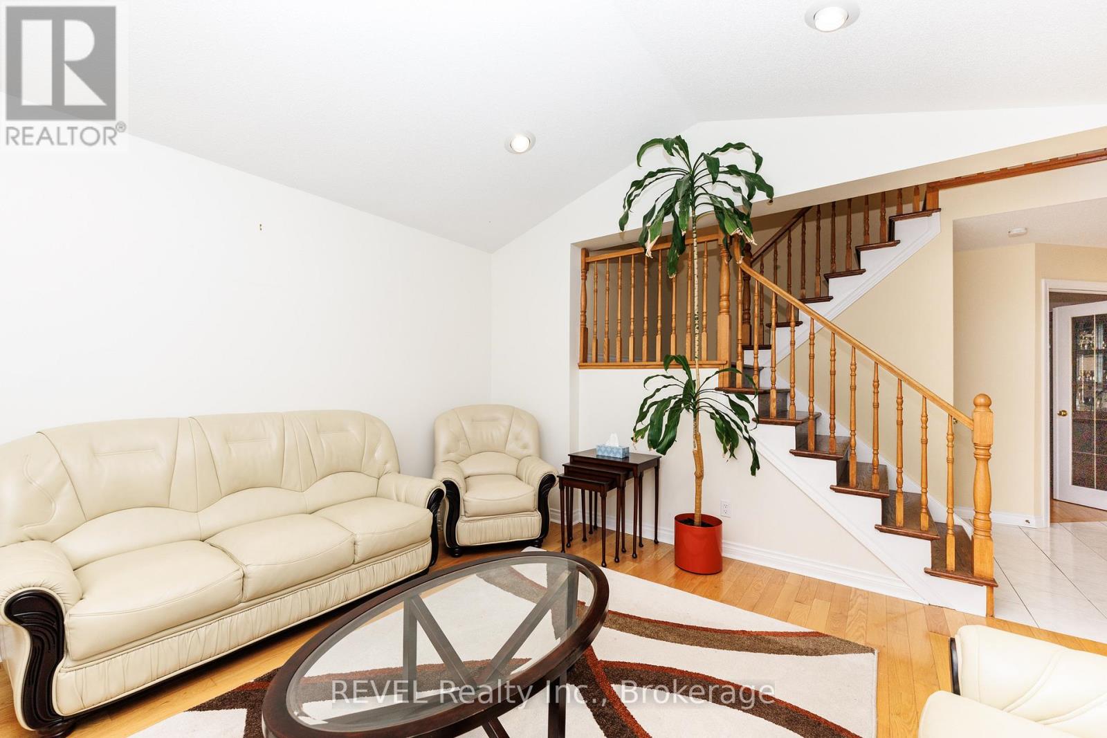 MAIN - 16 CHESSINGTON STREET - Photo 4 of 32, St. Catharines (Grapeview), Ontario