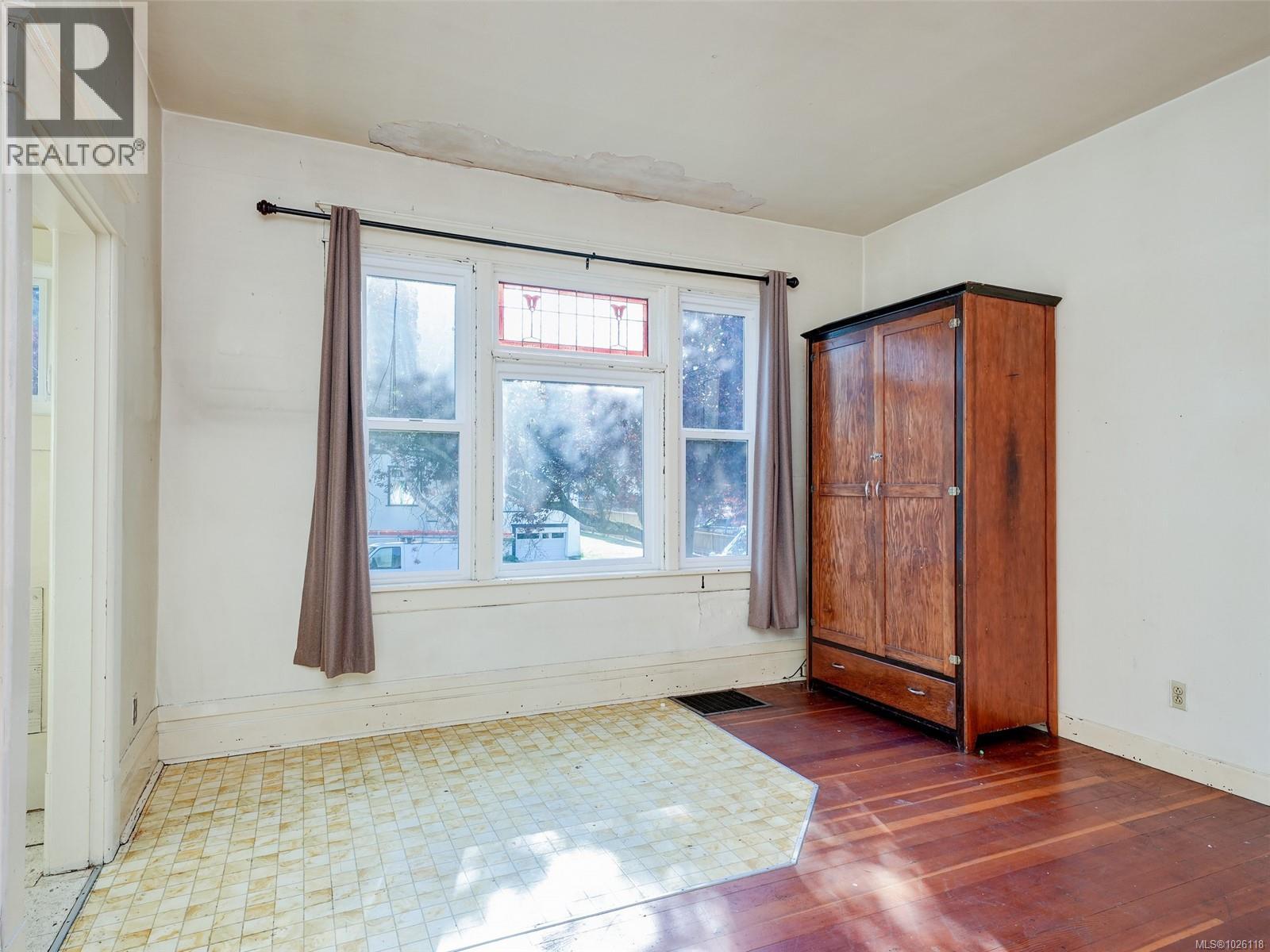  1250 Fairfield Road, Victoria