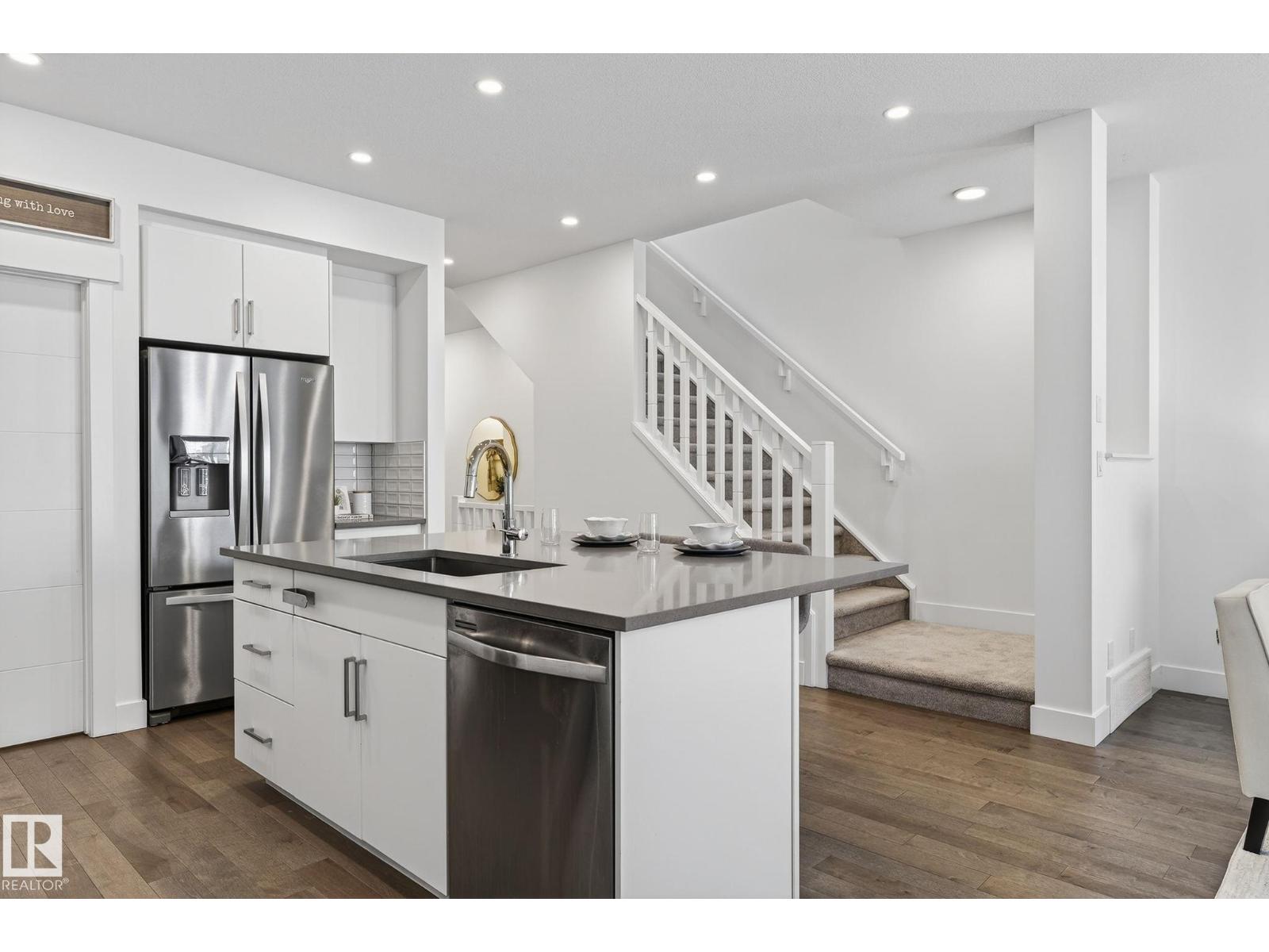 1096 SECORD PROMENADE NW, Edmonton