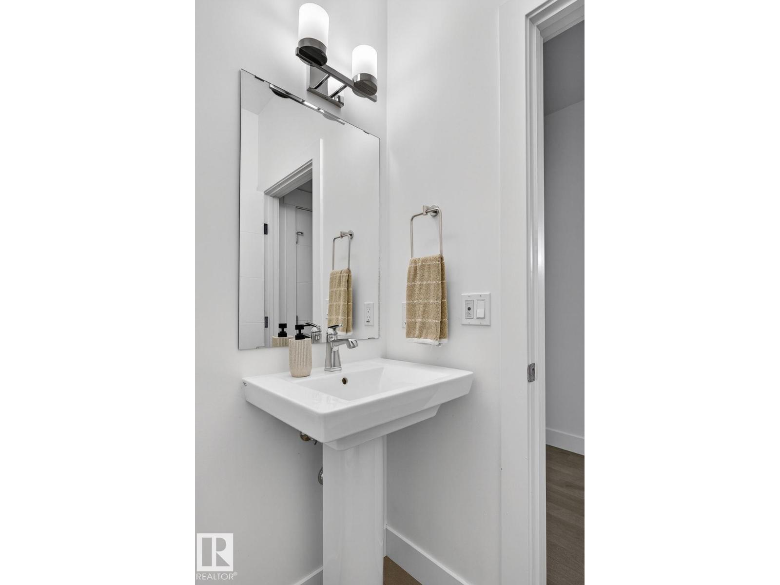 1096 SECORD PROMENADE NW, Edmonton