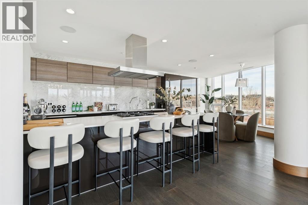 Single Family House for Sale in    Avenue SW Eau Claire Calgary 