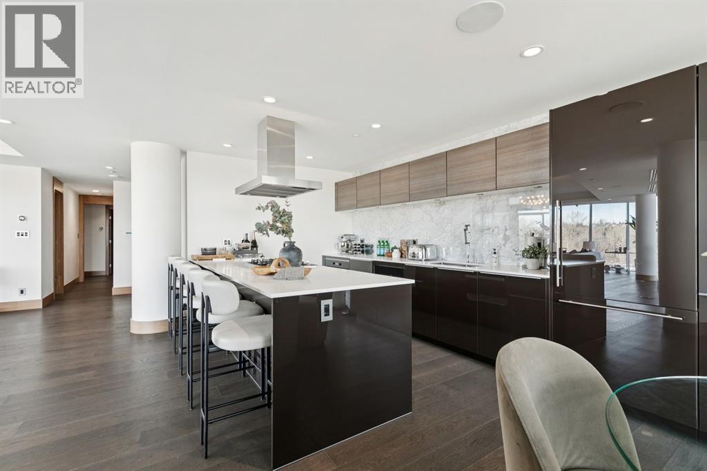 Single Family House for Sale in    Avenue SW Eau Claire Calgary 