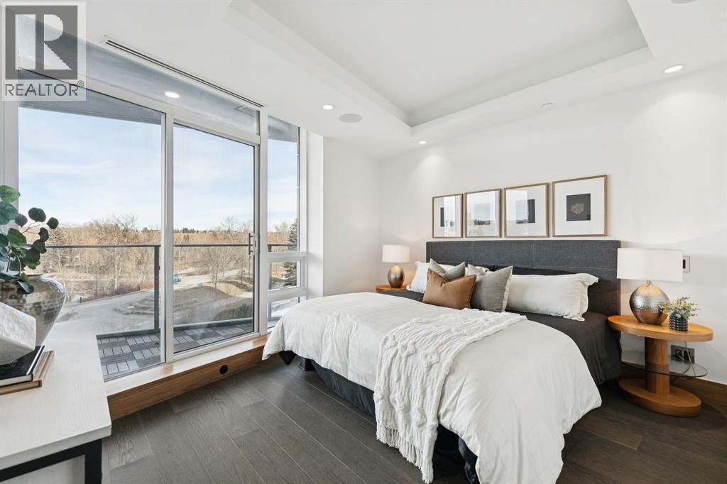 Single Family House for Sale in    Avenue SW Eau Claire Calgary 