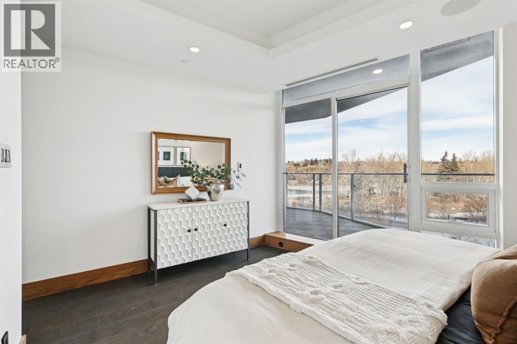 Single Family House for Sale in    Avenue SW Eau Claire Calgary 