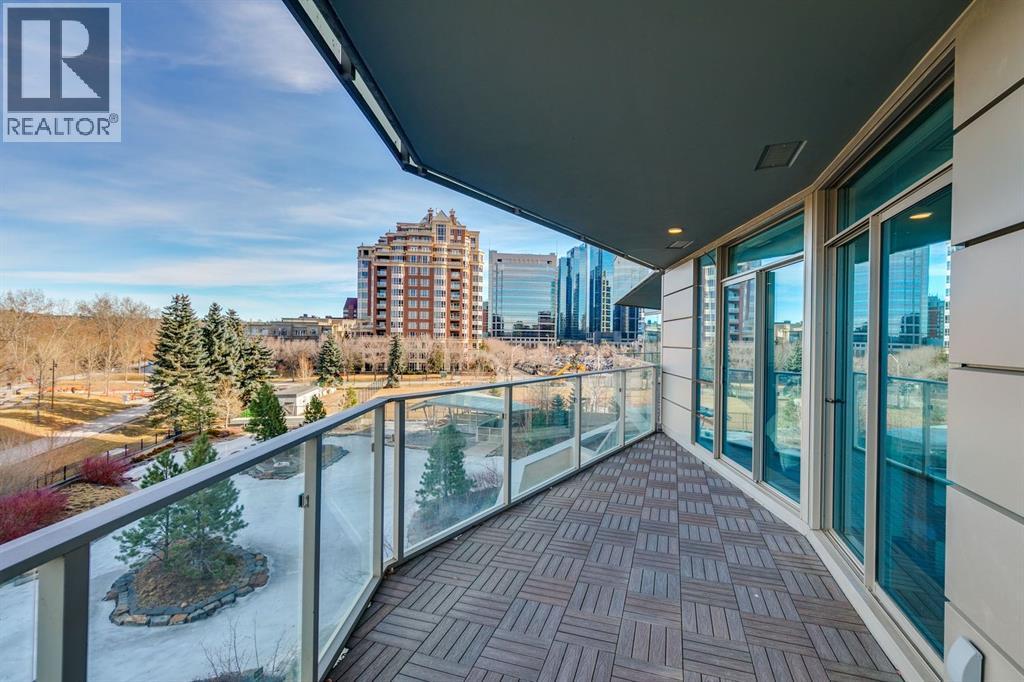 Single Family House for Sale in    Avenue SW Eau Claire Calgary 