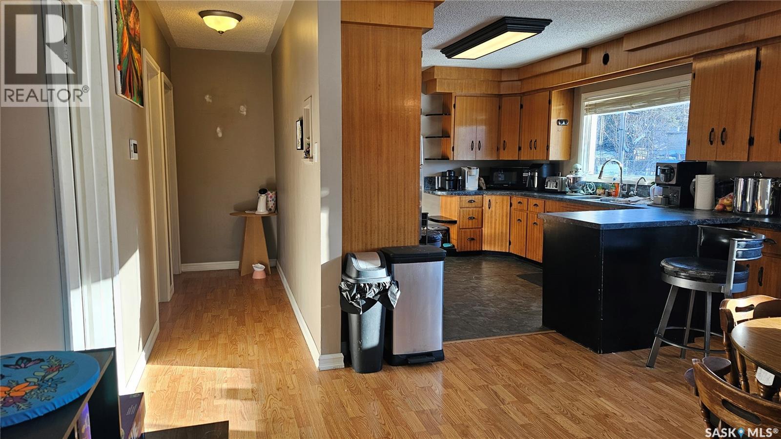 1004 9th STREET - Photo 4 of 29, Humboldt, Saskatchewan