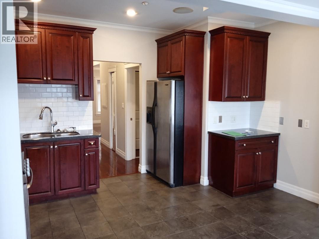 4585 COMMERCIAL Street - photo 2