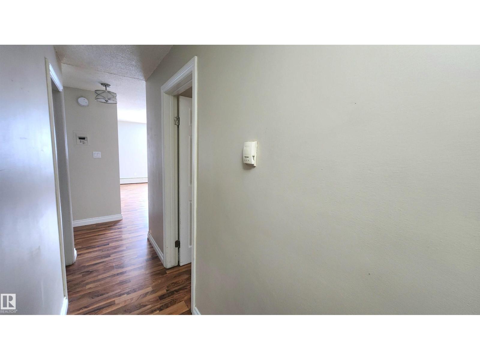 #203 12223 82 ST NW, Edmonton