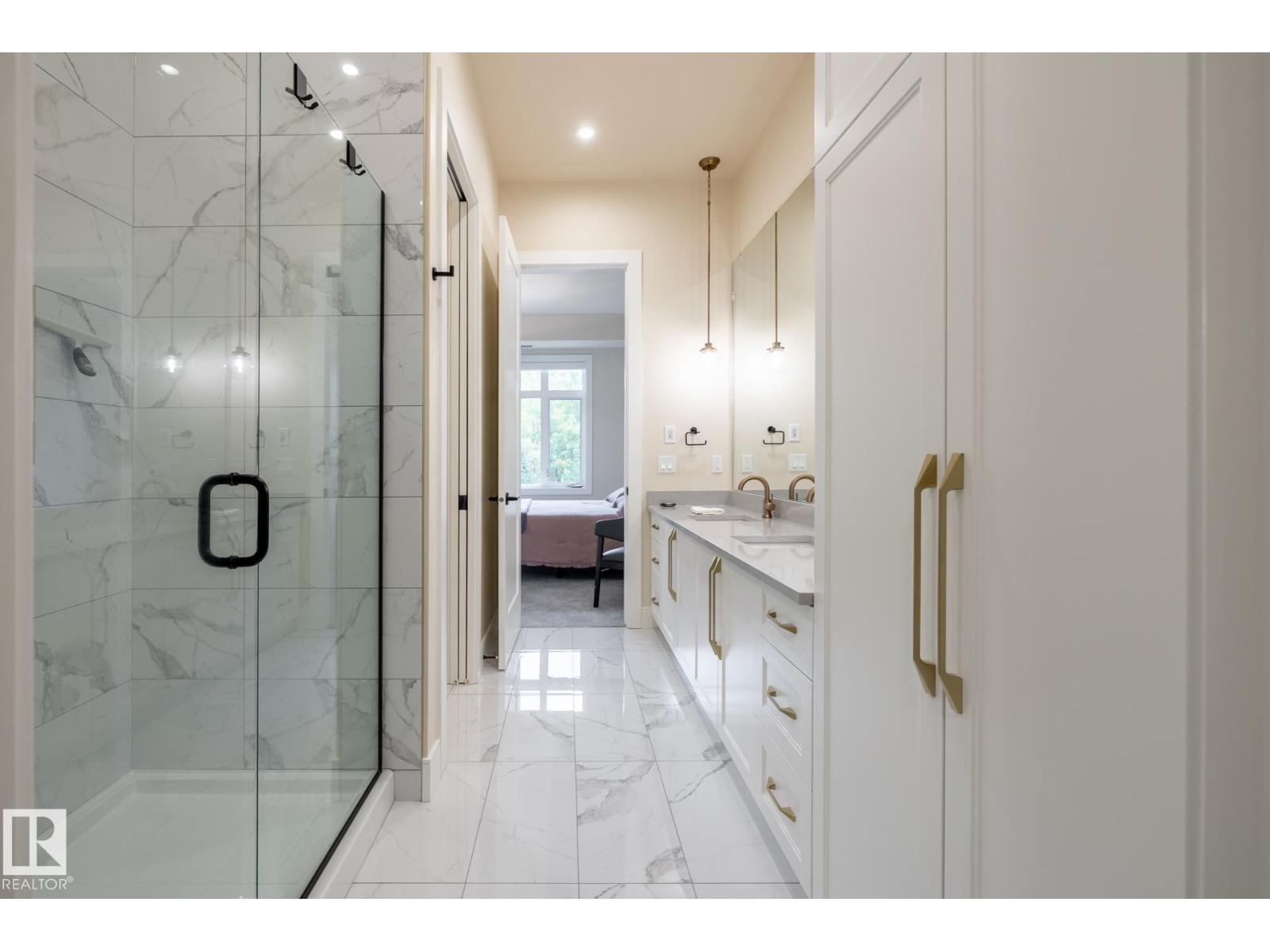 7471 May Common NW, Edmonton