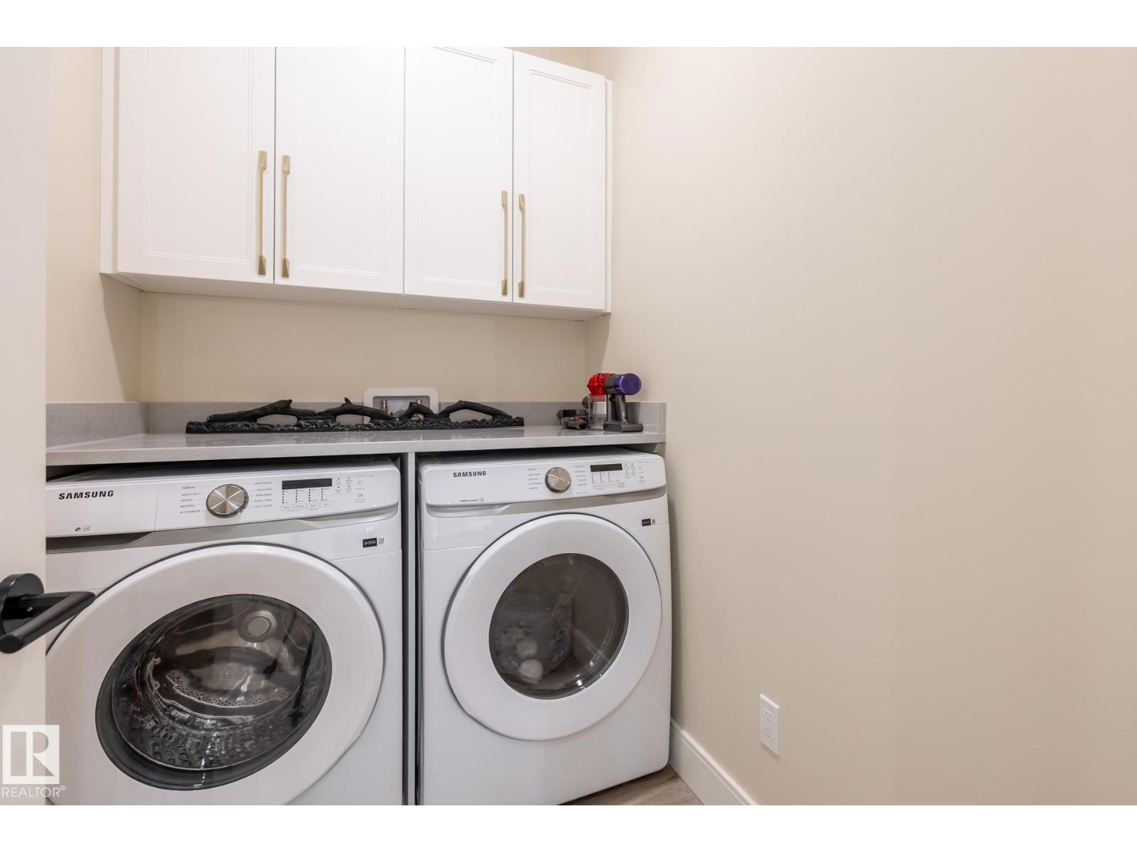 7471 May Common NW, Edmonton