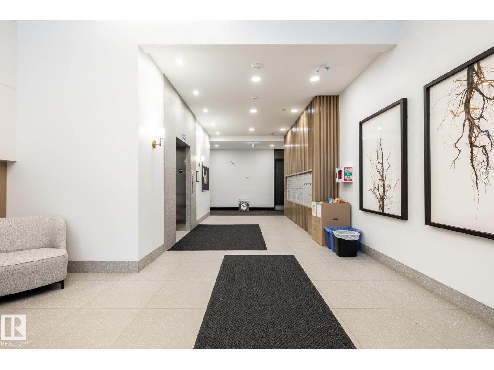 7471 May Common NW, Edmonton