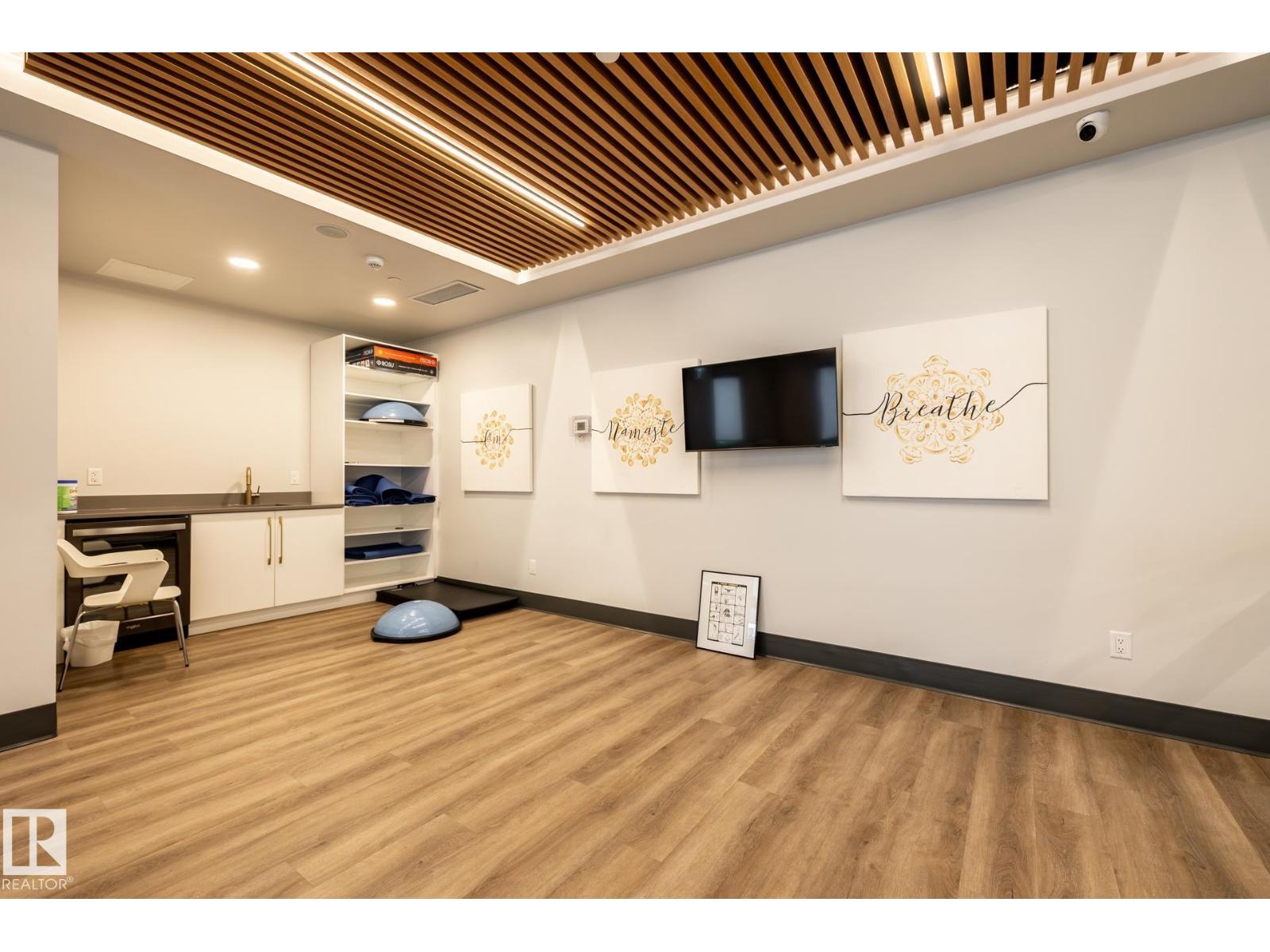 7471 May Common NW, Edmonton