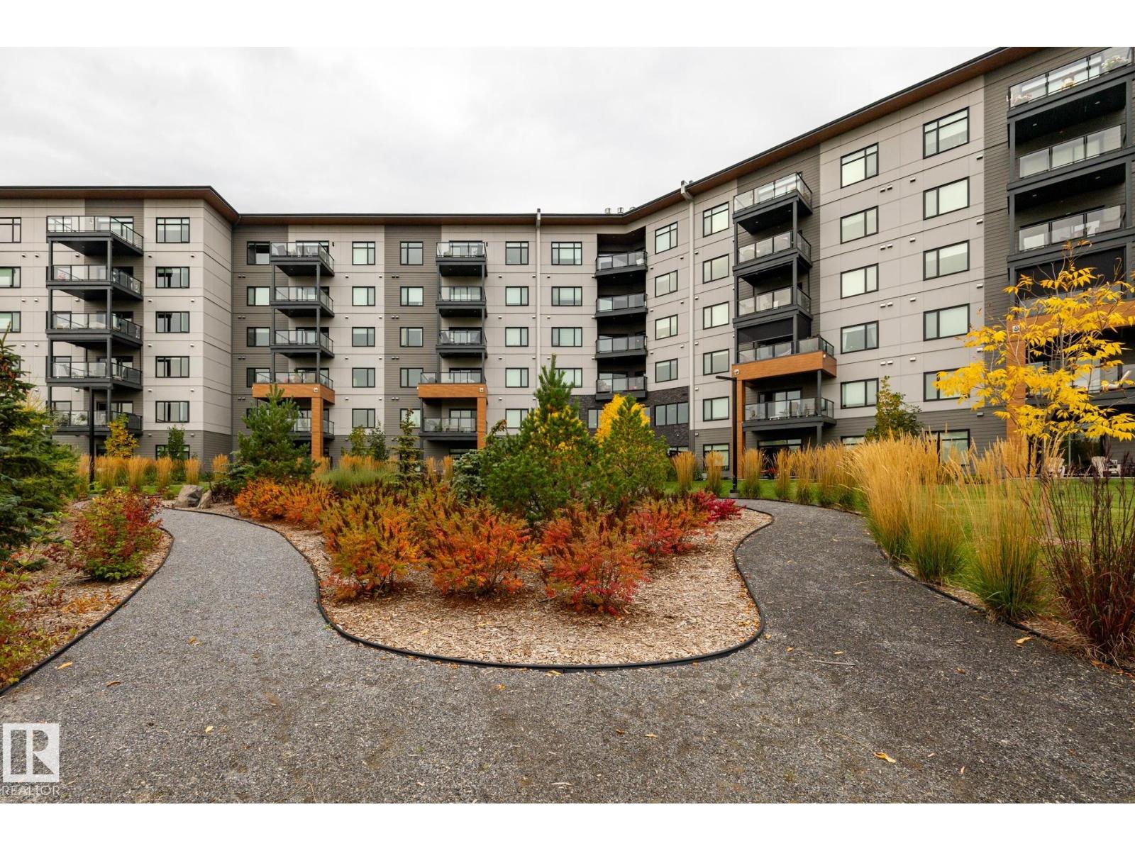 7471 May Common NW, Edmonton