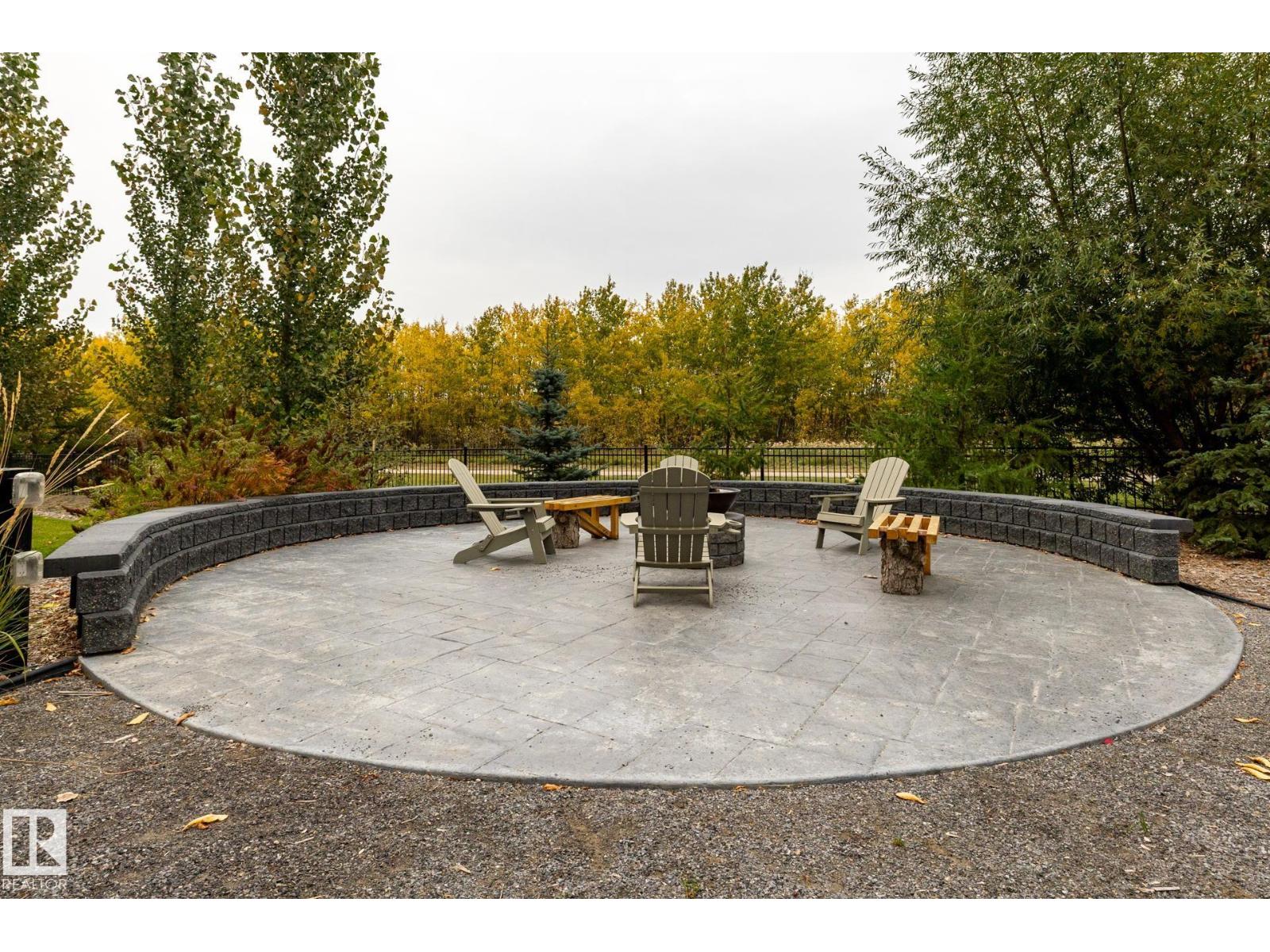 7471 May Common NW, Edmonton