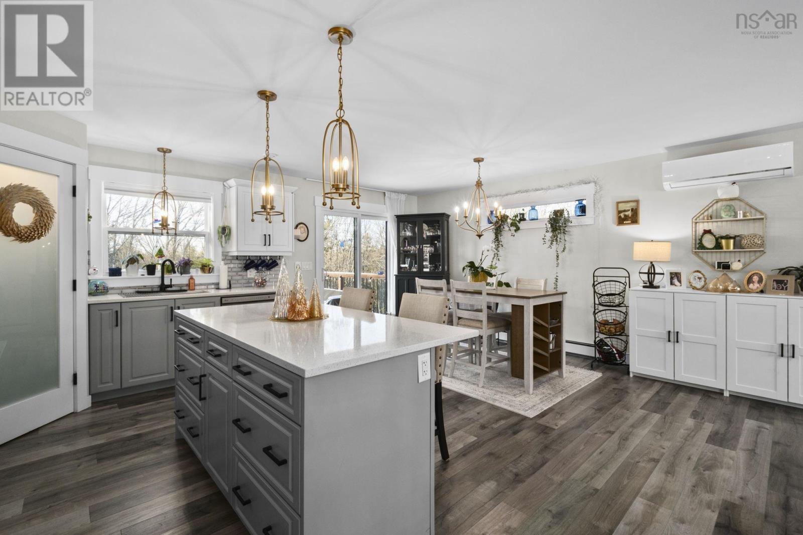 Property 17 of 48 of 34 Ava Lane