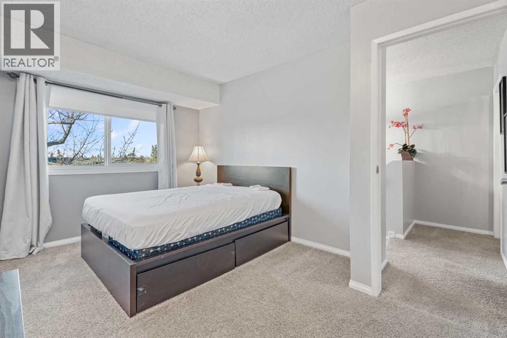 Single Family House for Sale in   Ranchview Drive NW Ranchlands Calgary 