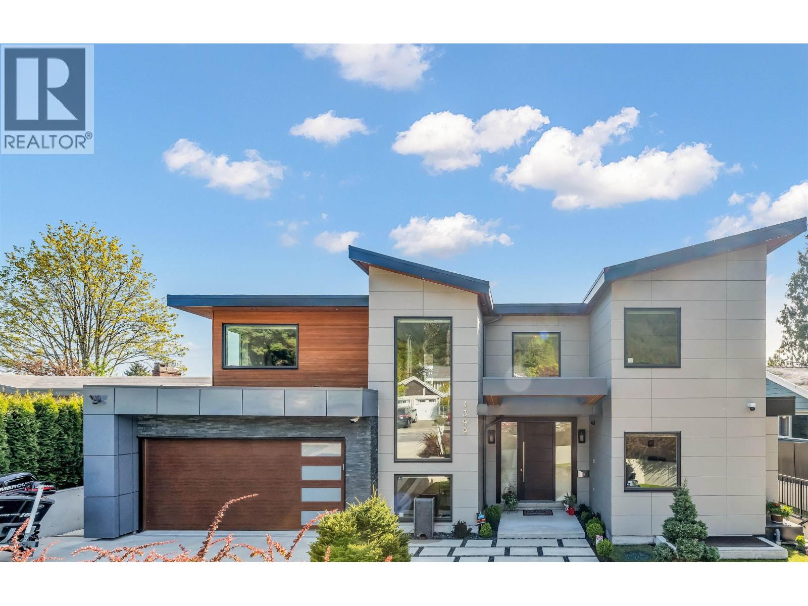 4399 HIGHLAND BOULEVARD, North Vancouver