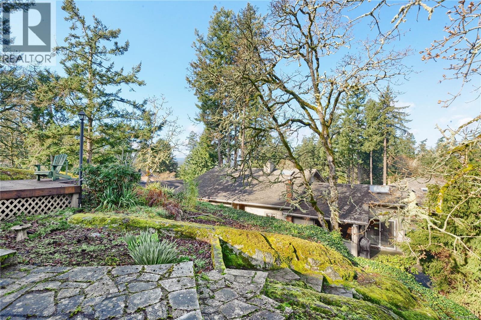  4381 Parkwood Terrace, Saanich