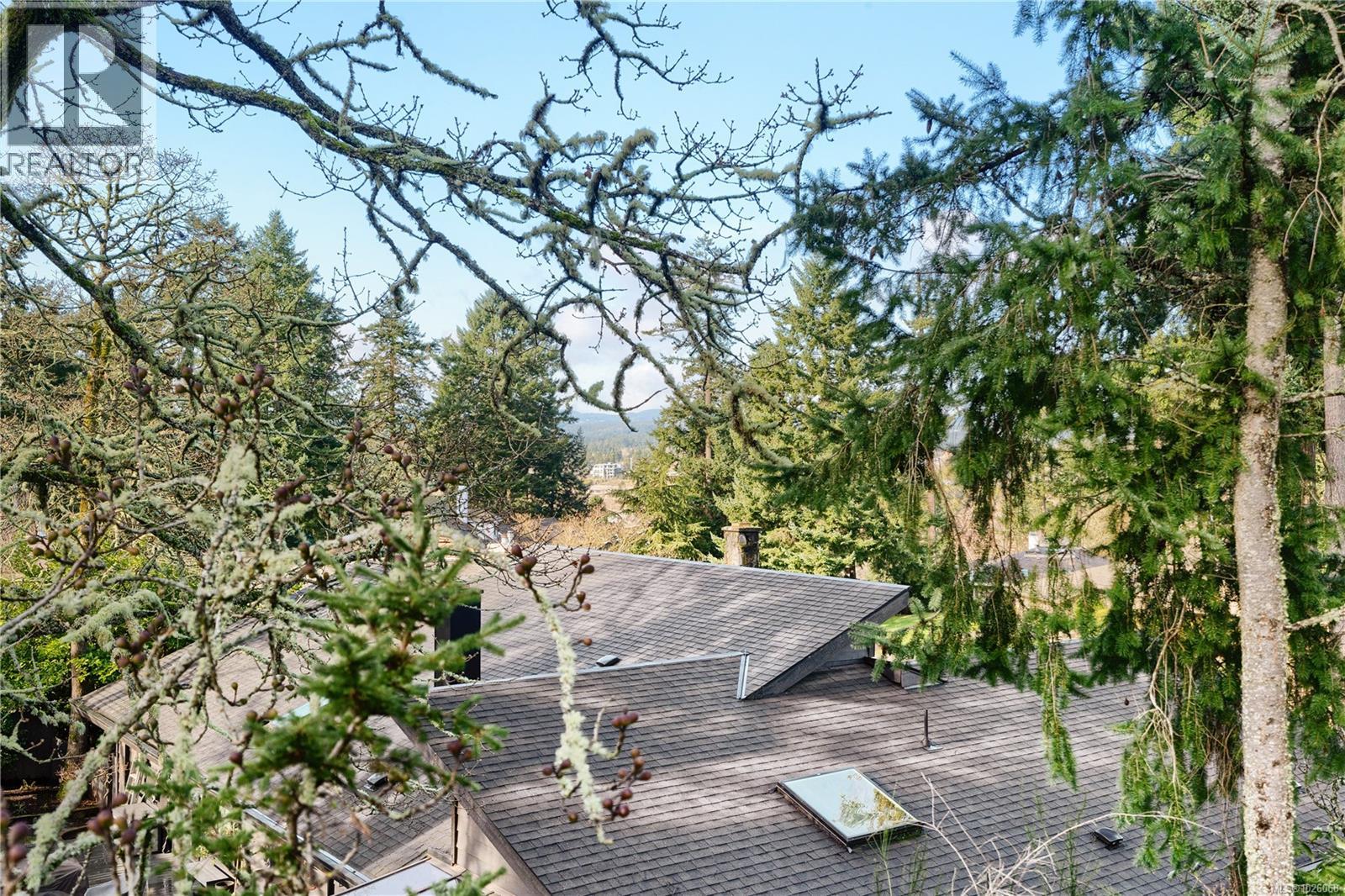  4381 Parkwood Terrace, Saanich
