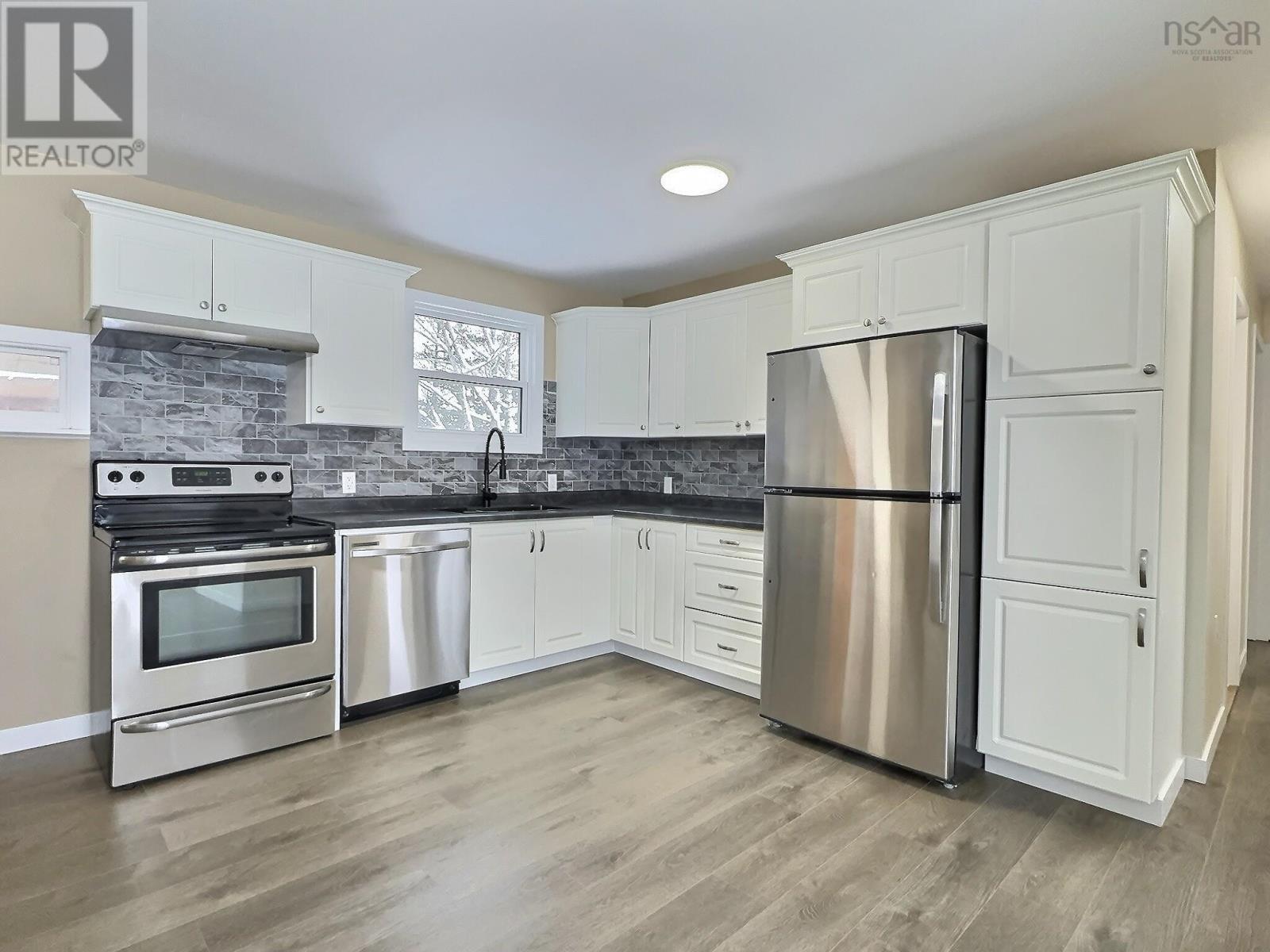 Property 2 of 21 of 452 Pleasant Street