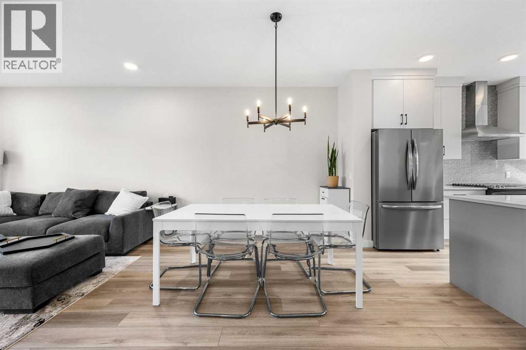 
          211 Silverton Glen Crescent Southwest
            <br/>
            <span>Calgary</span>
            , 
            <span>AB</span>
             <span>T2X5C1</span>
         - Photo 11