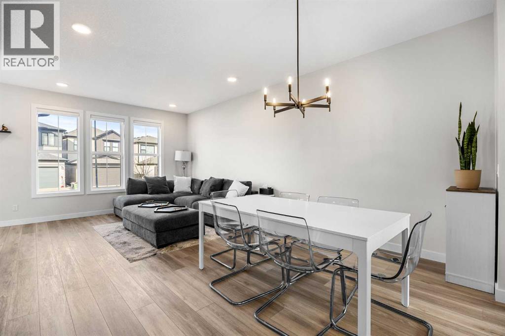 
          211 Silverton Glen Crescent Southwest
            <br/>
            <span>Calgary</span>
            , 
            <span>AB</span>
             <span>T2X5C1</span>
         - Photo 12