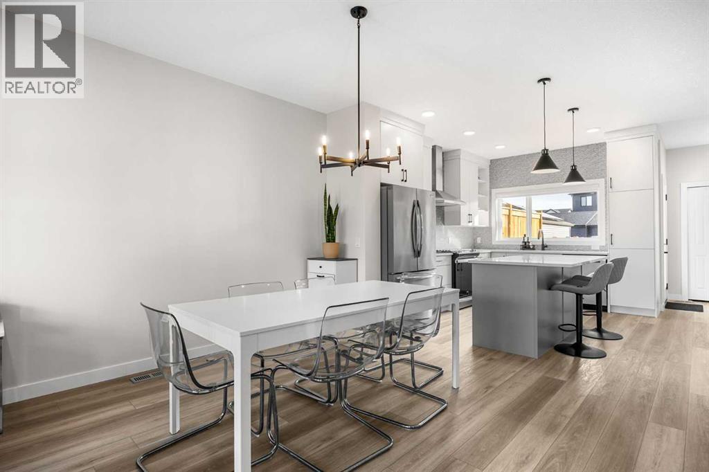 
          211 Silverton Glen Crescent Southwest
            <br/>
            <span>Calgary</span>
            , 
            <span>AB</span>
             <span>T2X5C1</span>
         - Photo 10