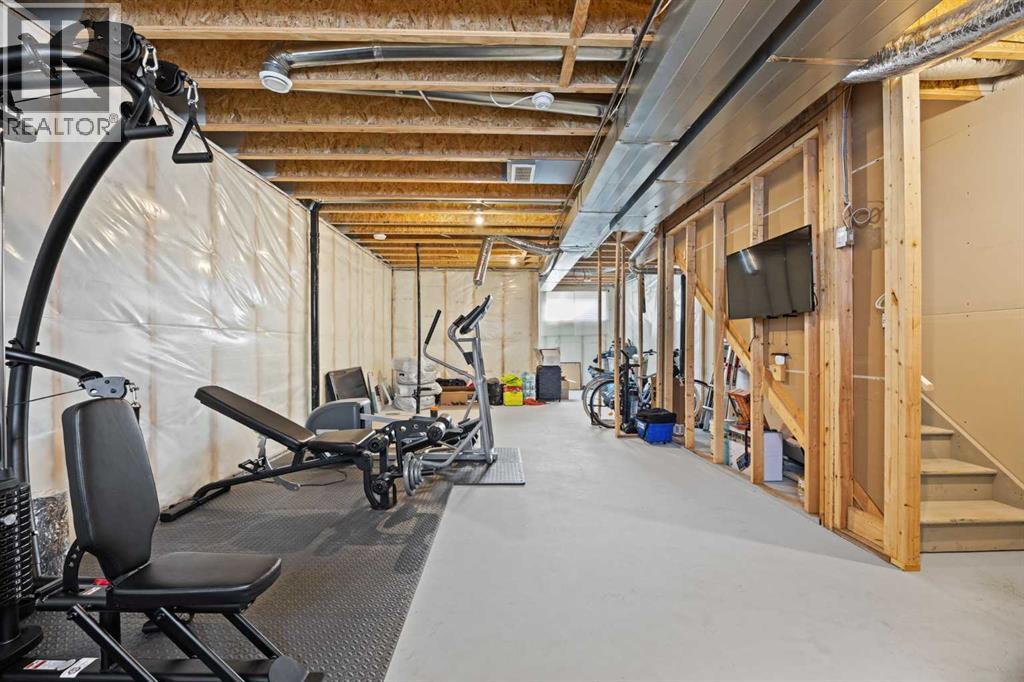 
          211 Silverton Glen Crescent Southwest
            <br/>
            <span>Calgary</span>
            , 
            <span>AB</span>
             <span>T2X5C1</span>
         - Photo 33