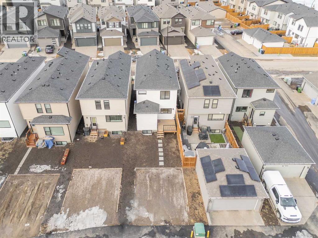 
          211 Silverton Glen Crescent Southwest
            <br/>
            <span>Calgary</span>
            , 
            <span>AB</span>
             <span>T2X5C1</span>
         - Photo 41