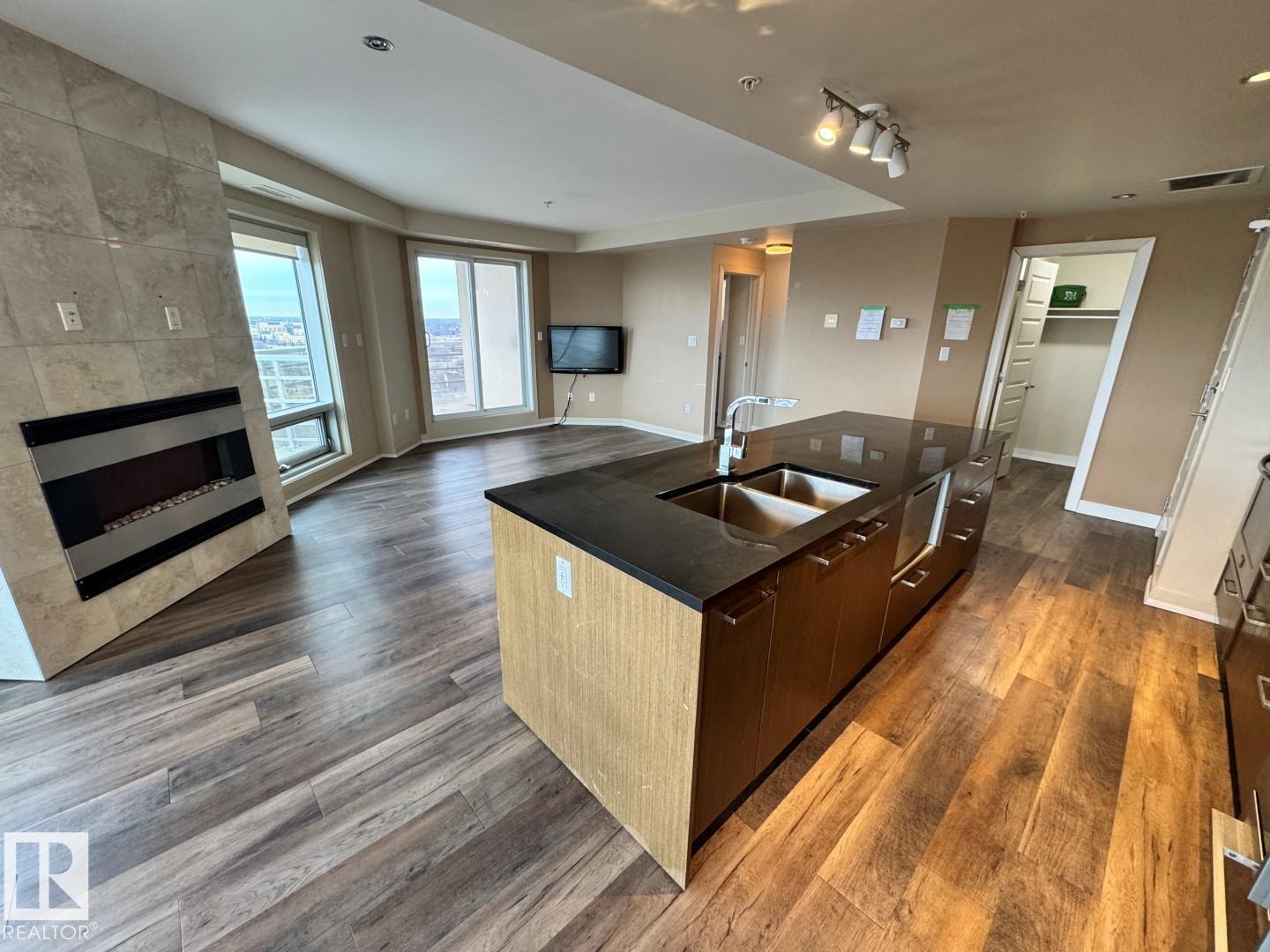 #1804 10388 105 ST NW, Edmonton