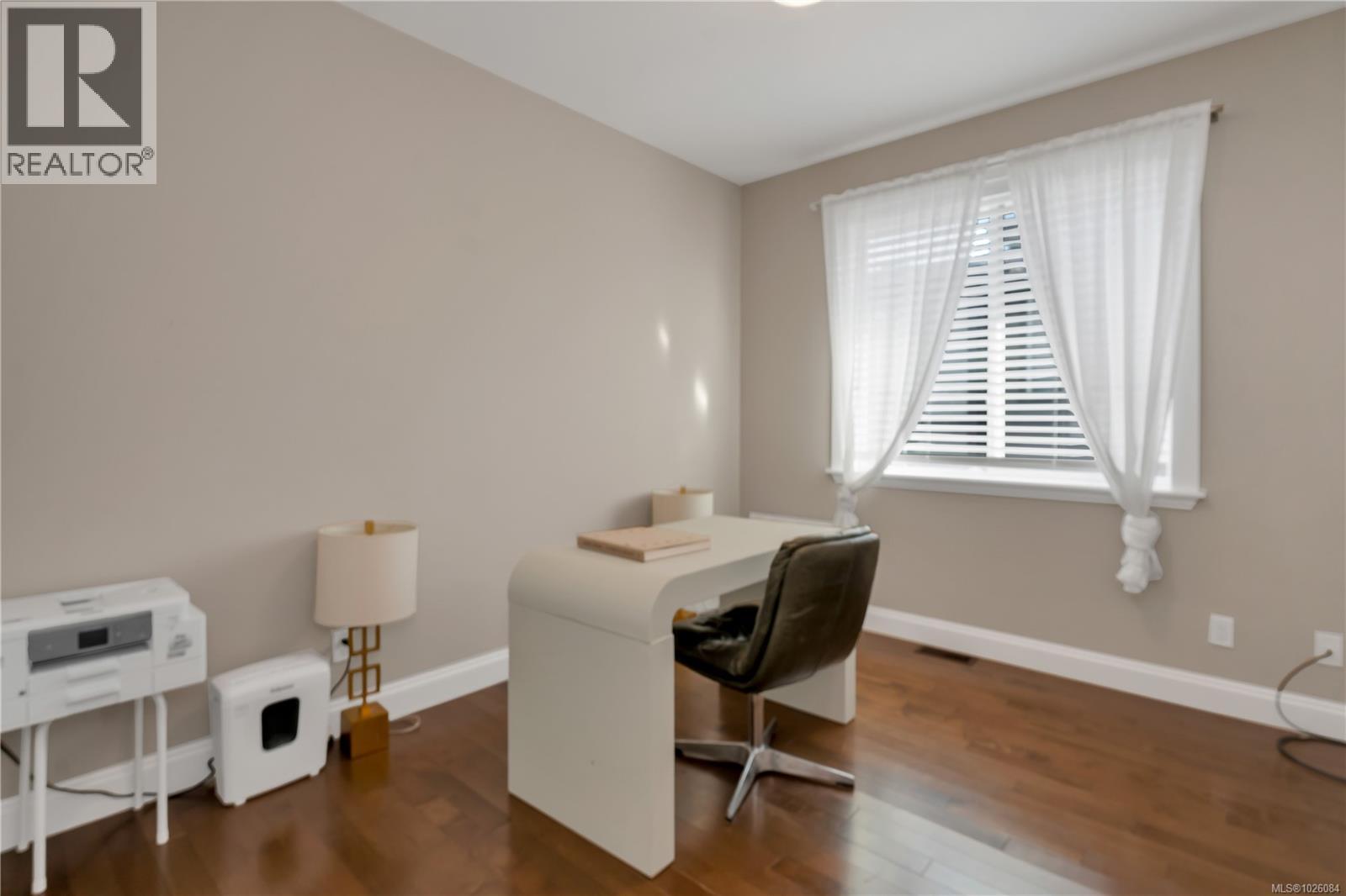 667 Nelson Rd, Campbell River