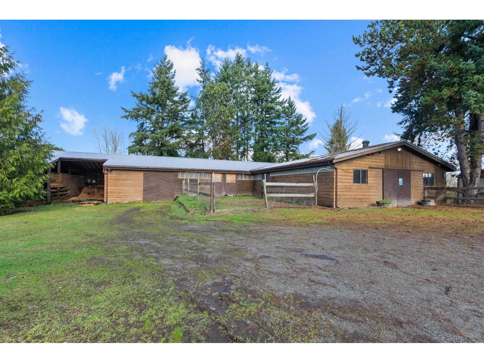 24733 16 AVENUE, Langley