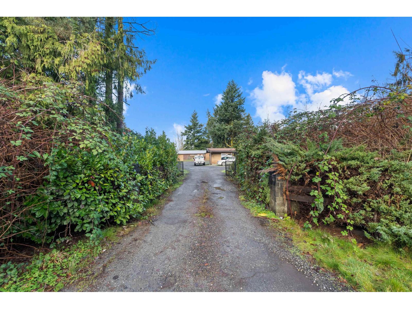 24733 16 AVENUE, Langley