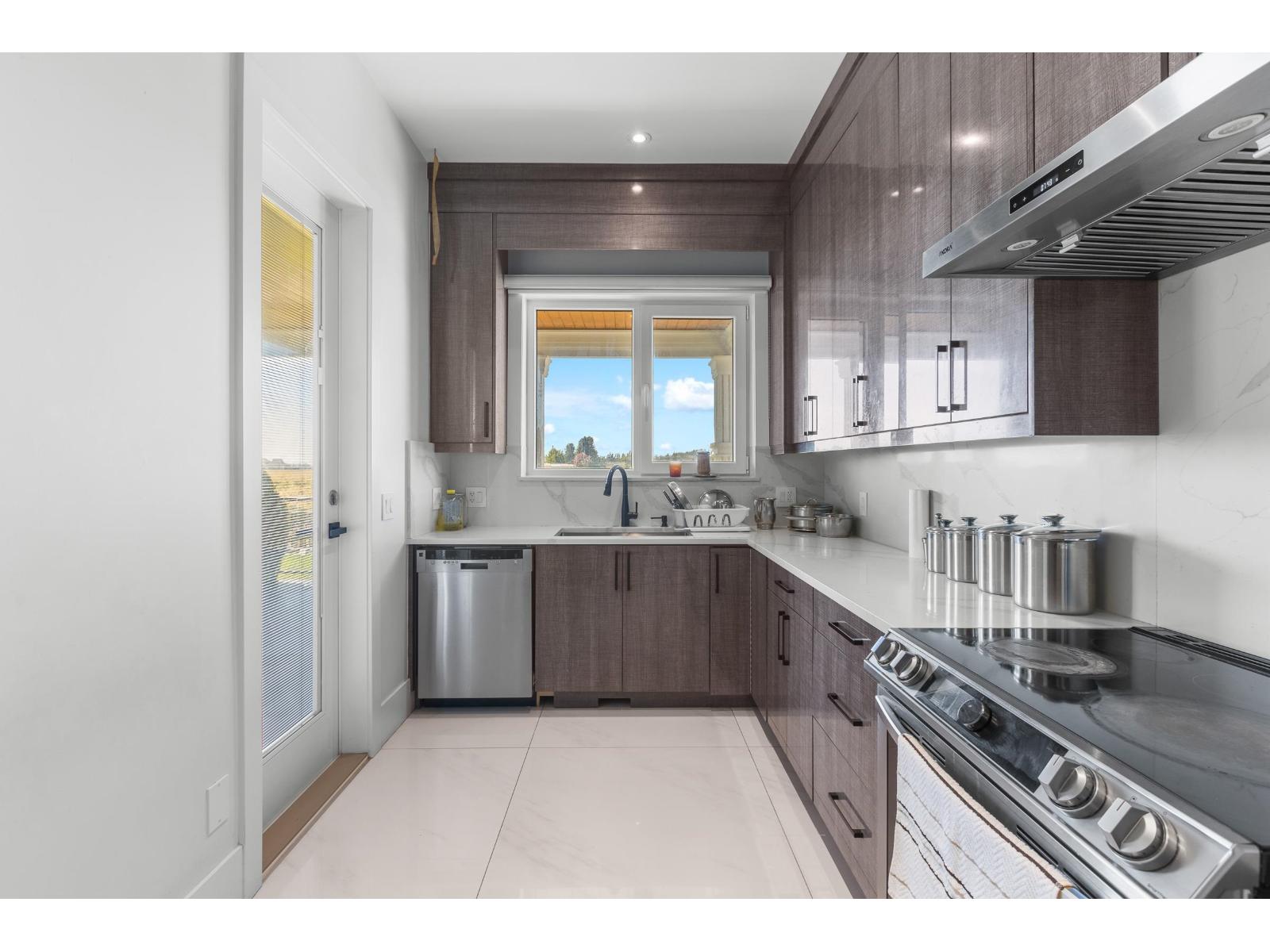 171 DEFEHR ROAD, Abbotsford