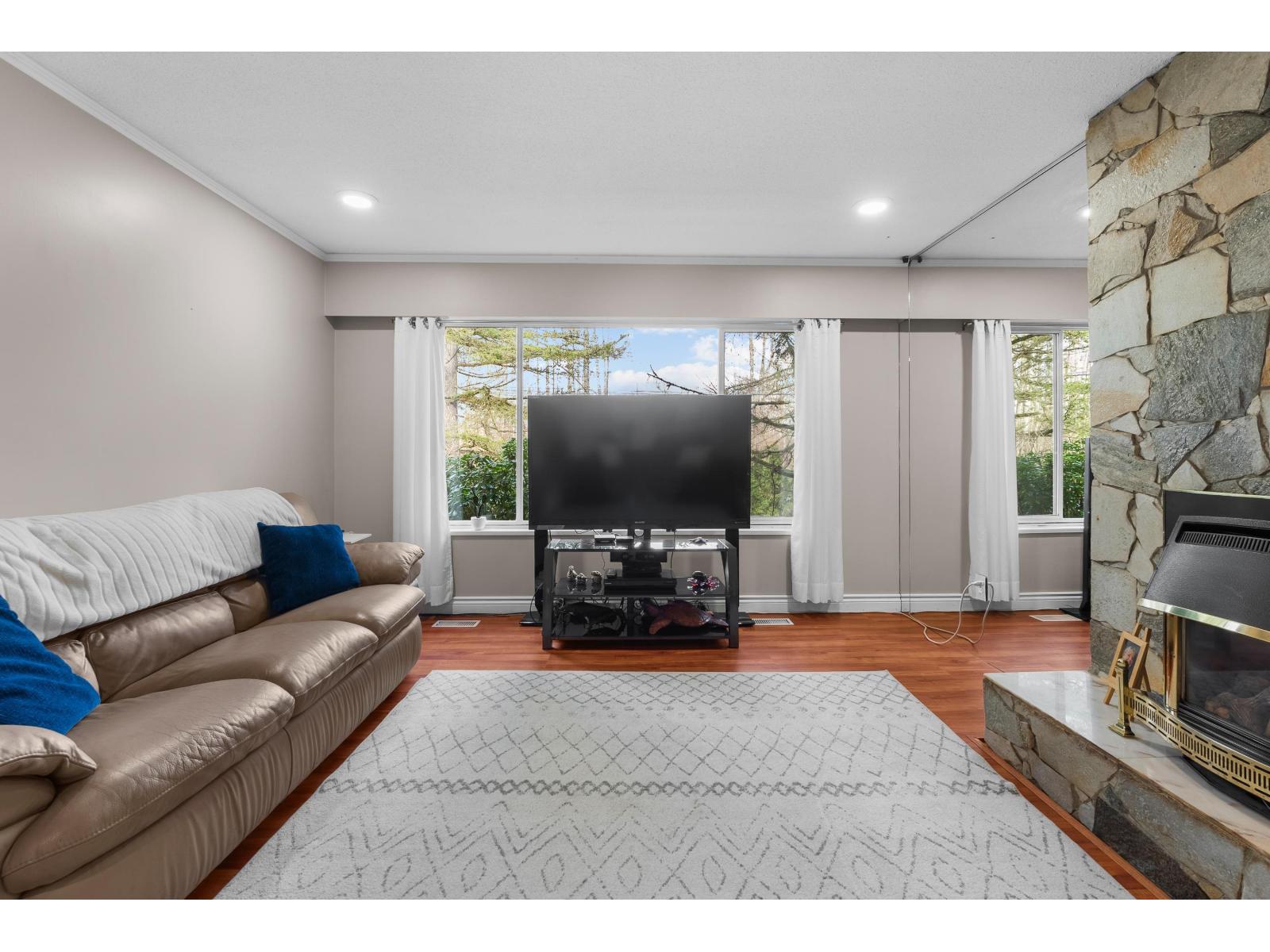 16184 20 AVENUE, Surrey