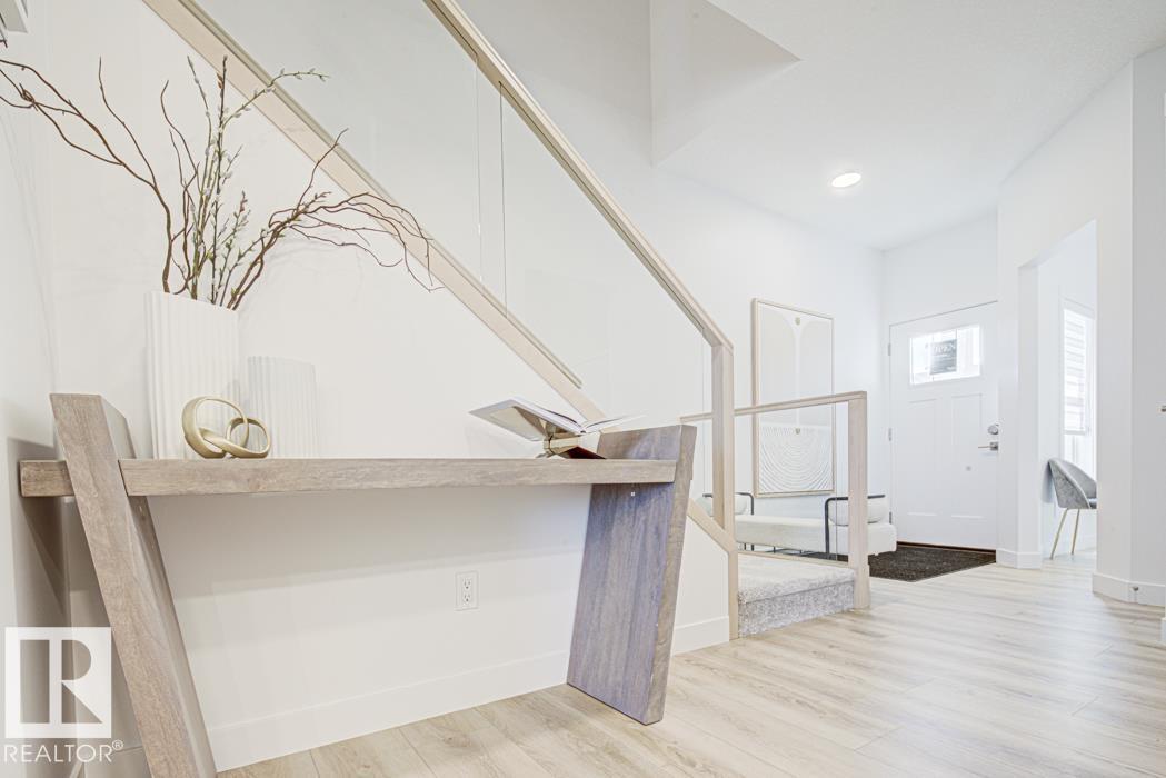 2263 194 ST NW, Edmonton