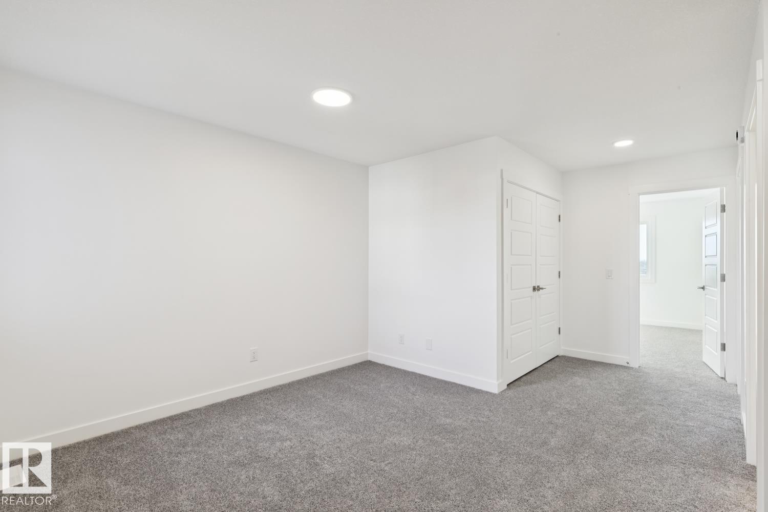 8624 183 AV NW, Edmonton