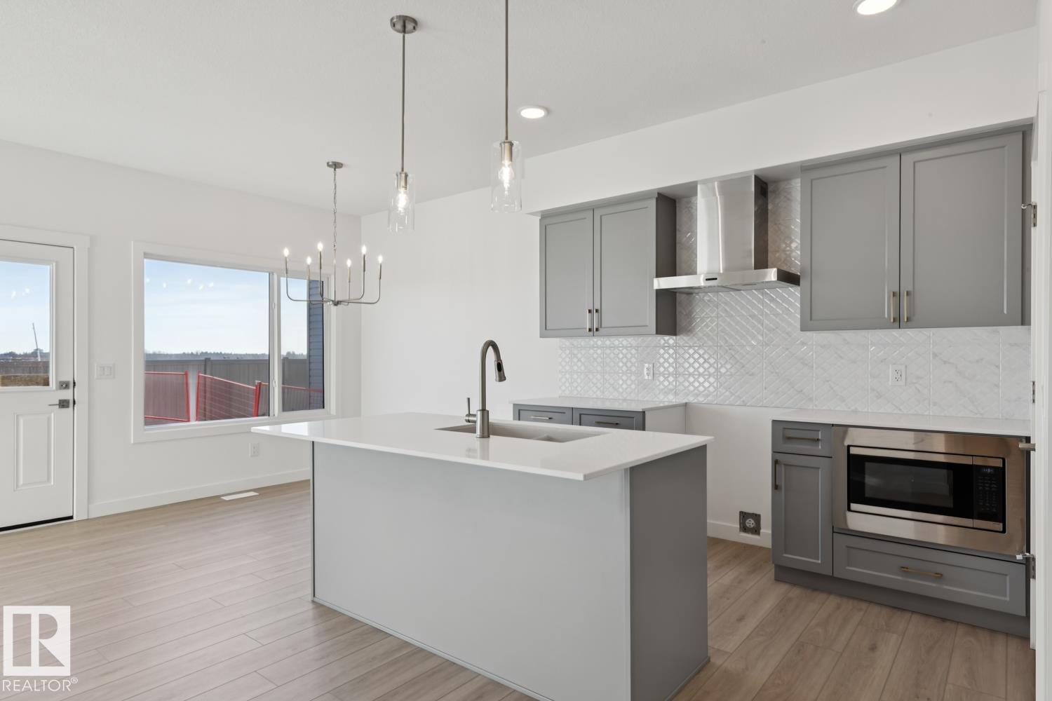 8624 183 AV NW, Edmonton