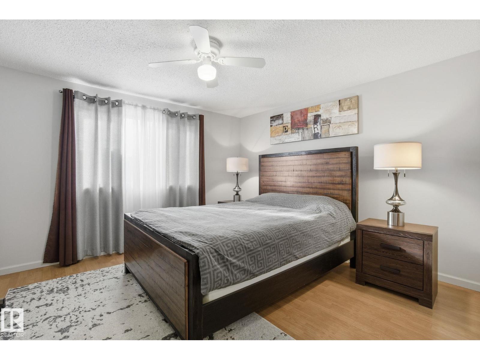 17923 77 AV NW, Edmonton