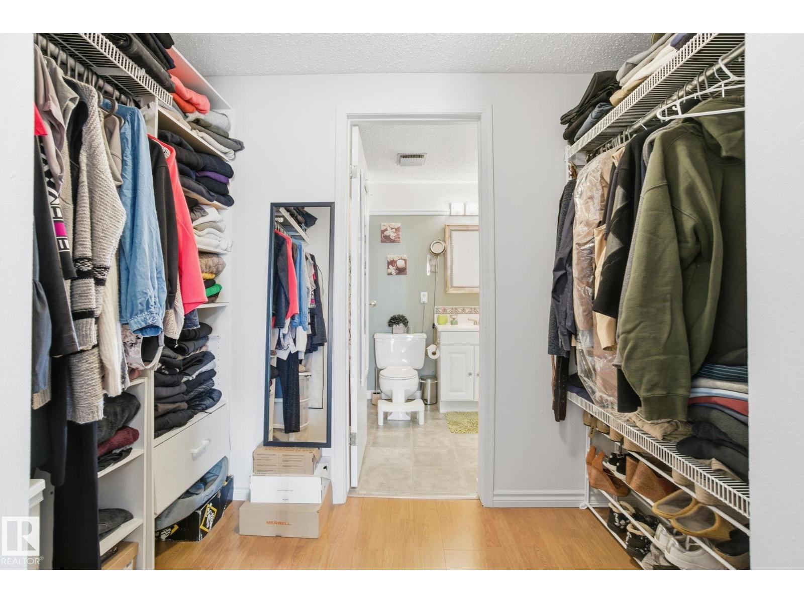 17923 77 AV NW, Edmonton