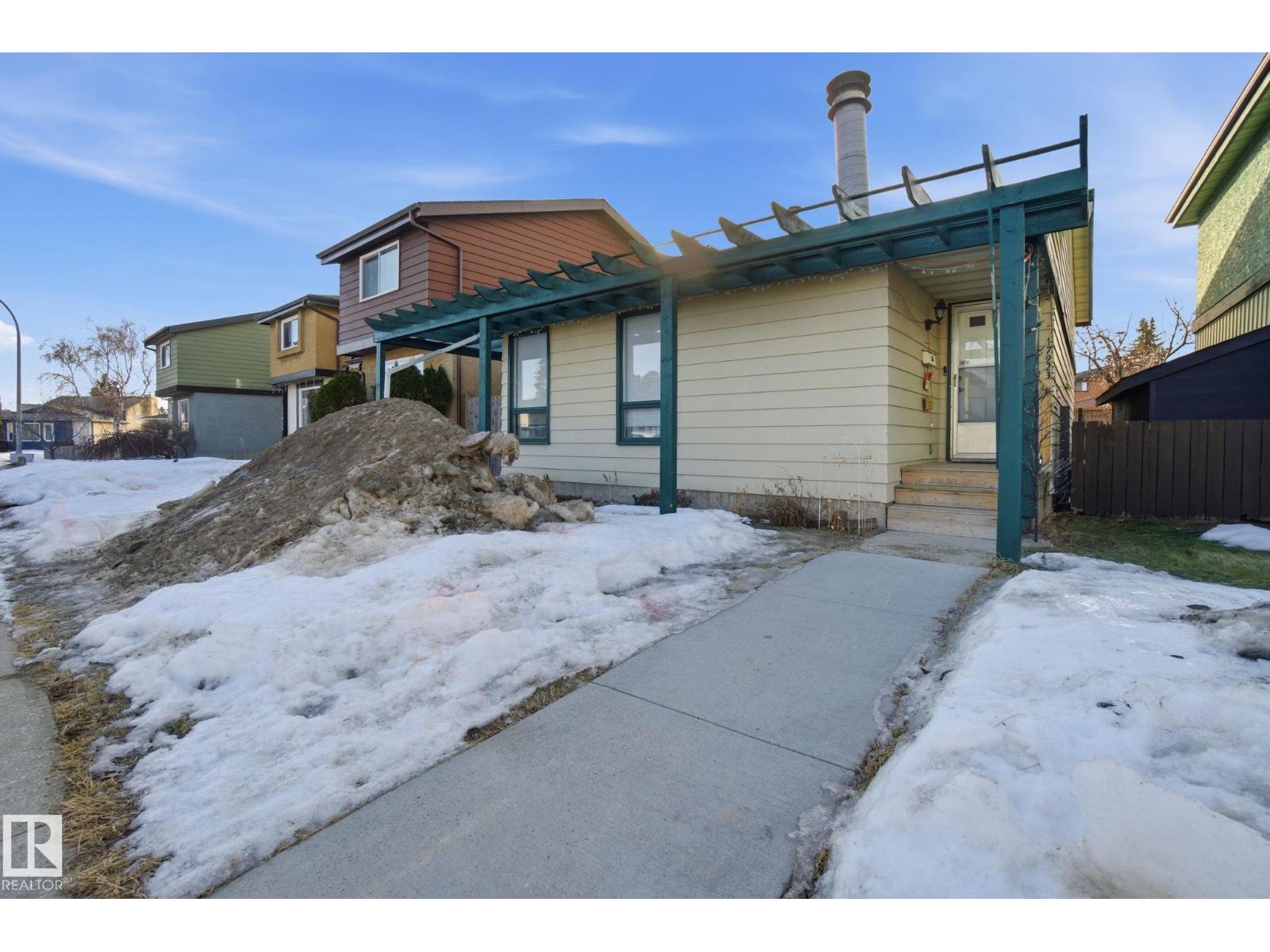 17923 77 AV NW, Edmonton